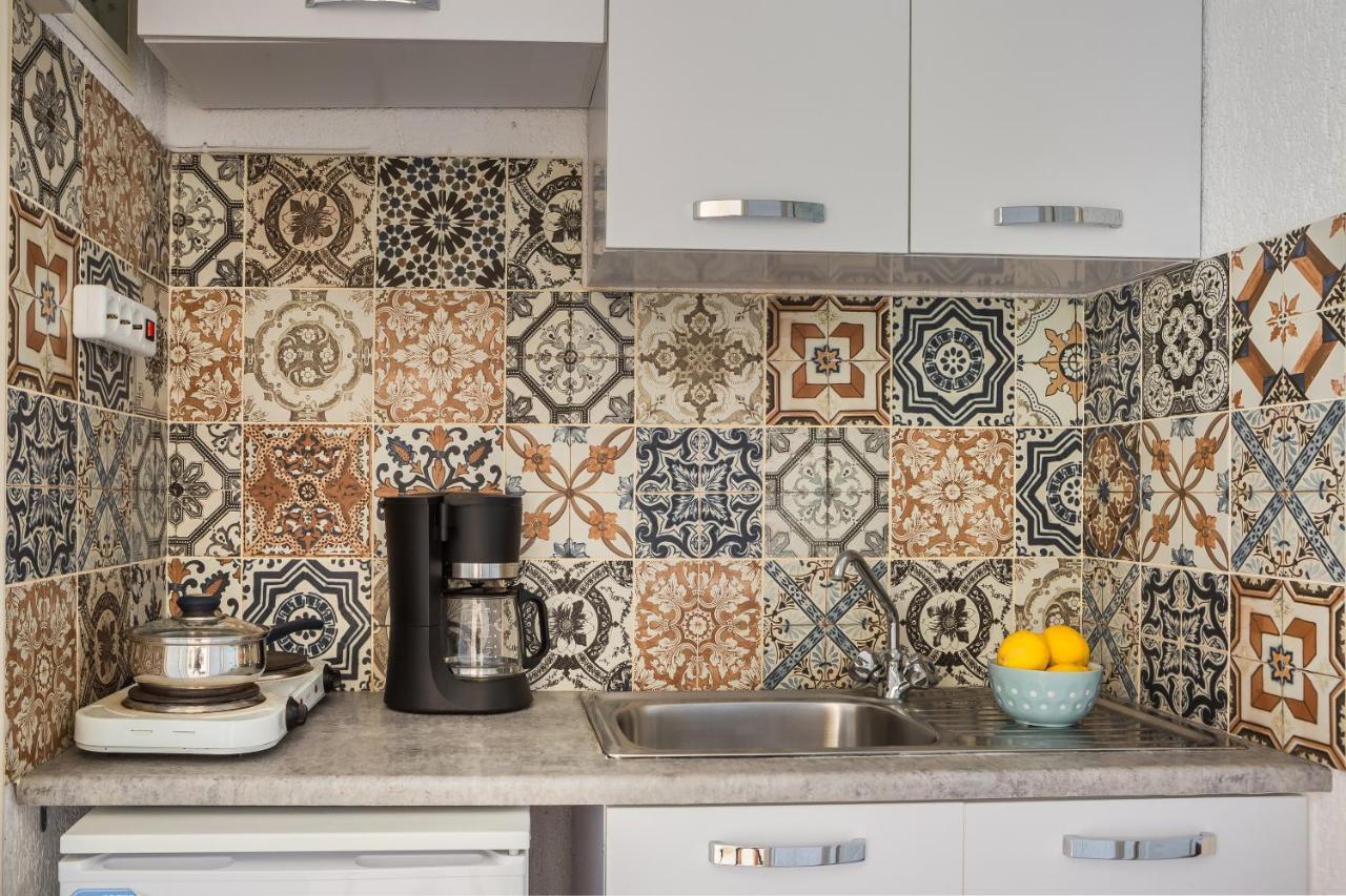 Sunset Beach Appartments Μηνιά Εξωτερικό φωτογραφία