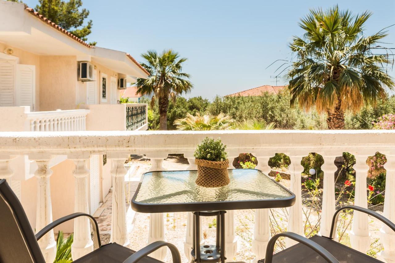 Sunset Beach Appartments Μηνιά Εξωτερικό φωτογραφία