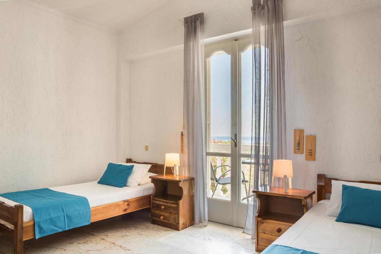 Sunset Beach Appartments Μηνιά Εξωτερικό φωτογραφία