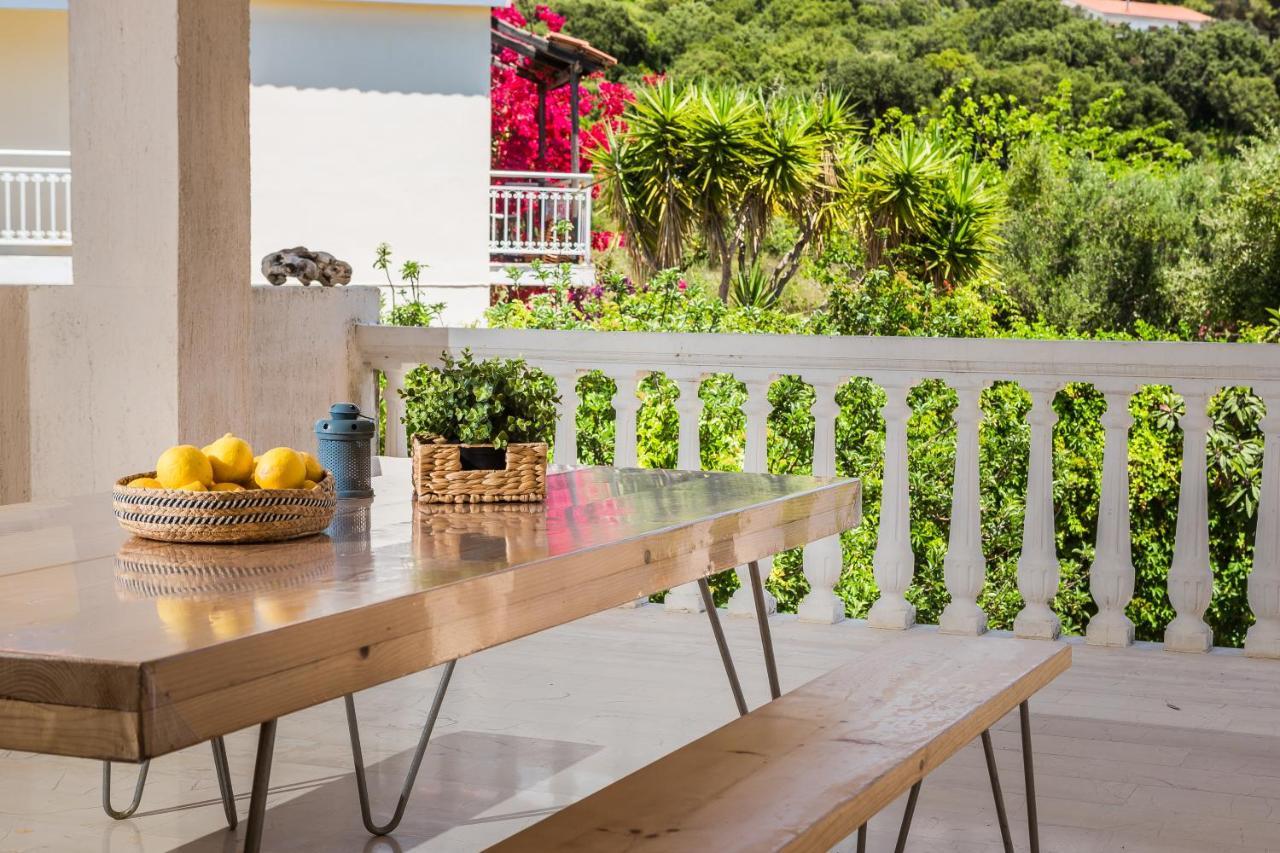 Sunset Beach Appartments Μηνιά Εξωτερικό φωτογραφία