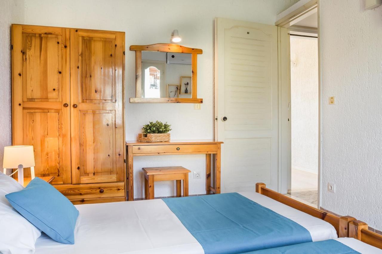 Sunset Beach Appartments Μηνιά Εξωτερικό φωτογραφία