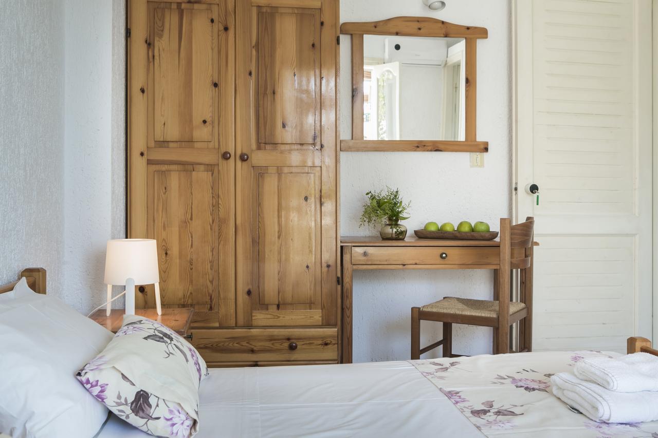 Sunset Beach Appartments Μηνιά Εξωτερικό φωτογραφία